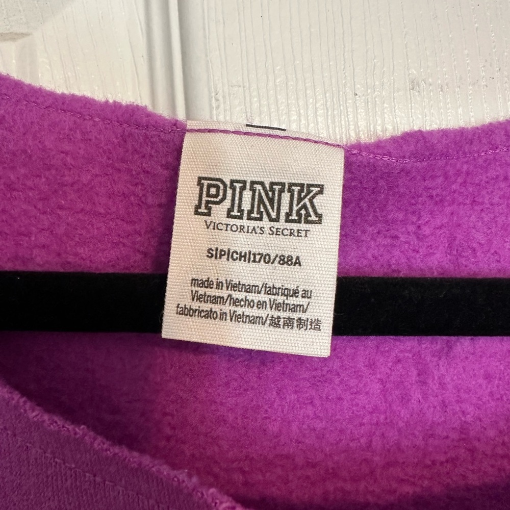 VS Pink Purple Wide Neck Sweater Size Small - Picture 3 of 5